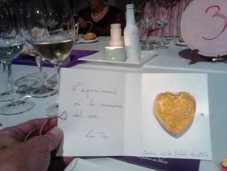 Targeta pels noms dels convidats, amb sabó de glicerina i olis essencials Enllaç de la Marta i Raul